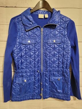 Chico’s size 1 blue knit light jacket with quilted front, long sleeves